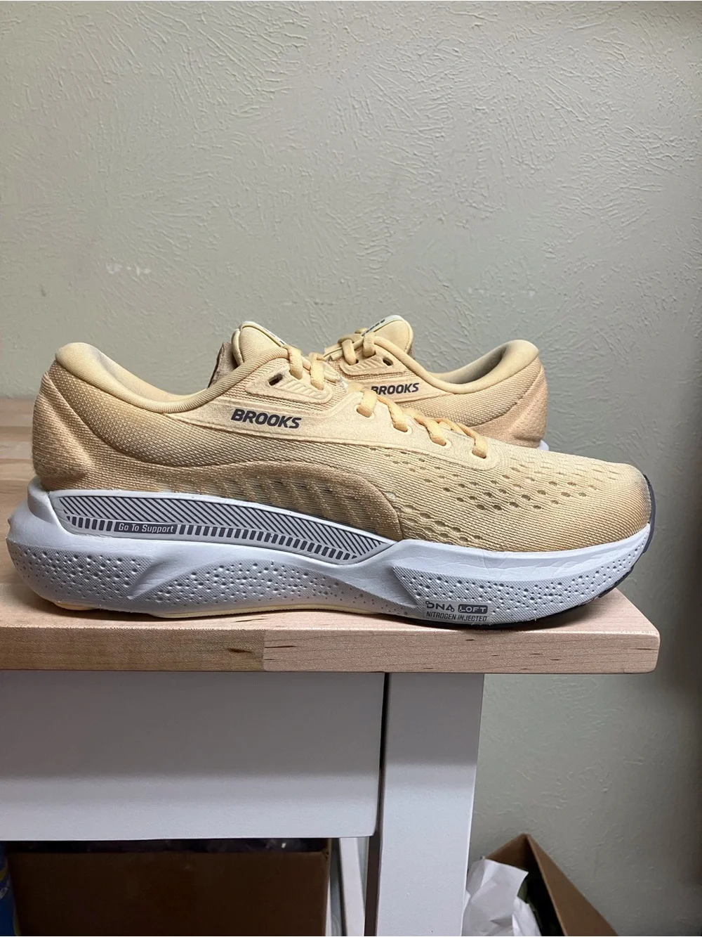 Brooks Women's Adrenaline GTS 24